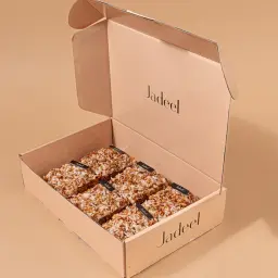 Carrot Cake Box